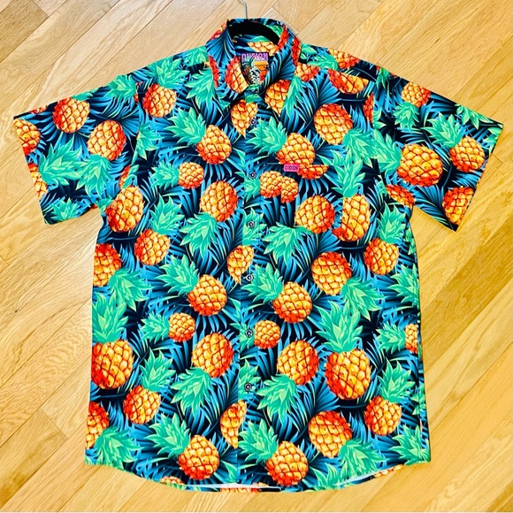 DIXXON Other - DIXXON Pineapple Express Short Sleeve Button Front Shirt size Large